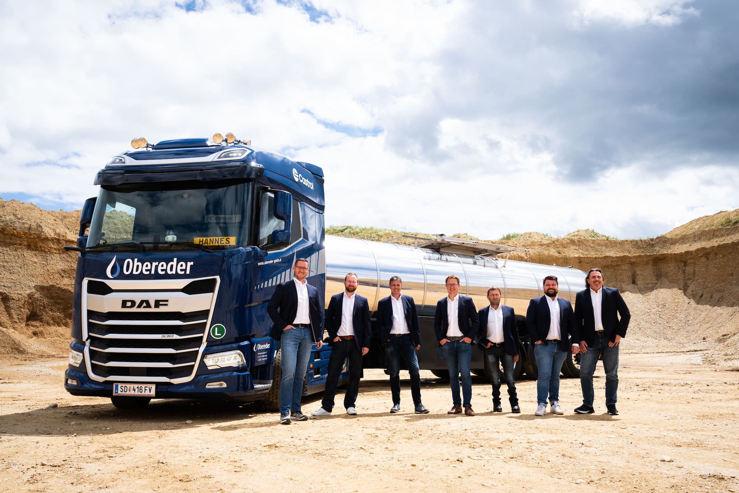 Nutzfahrzeug auf Straße